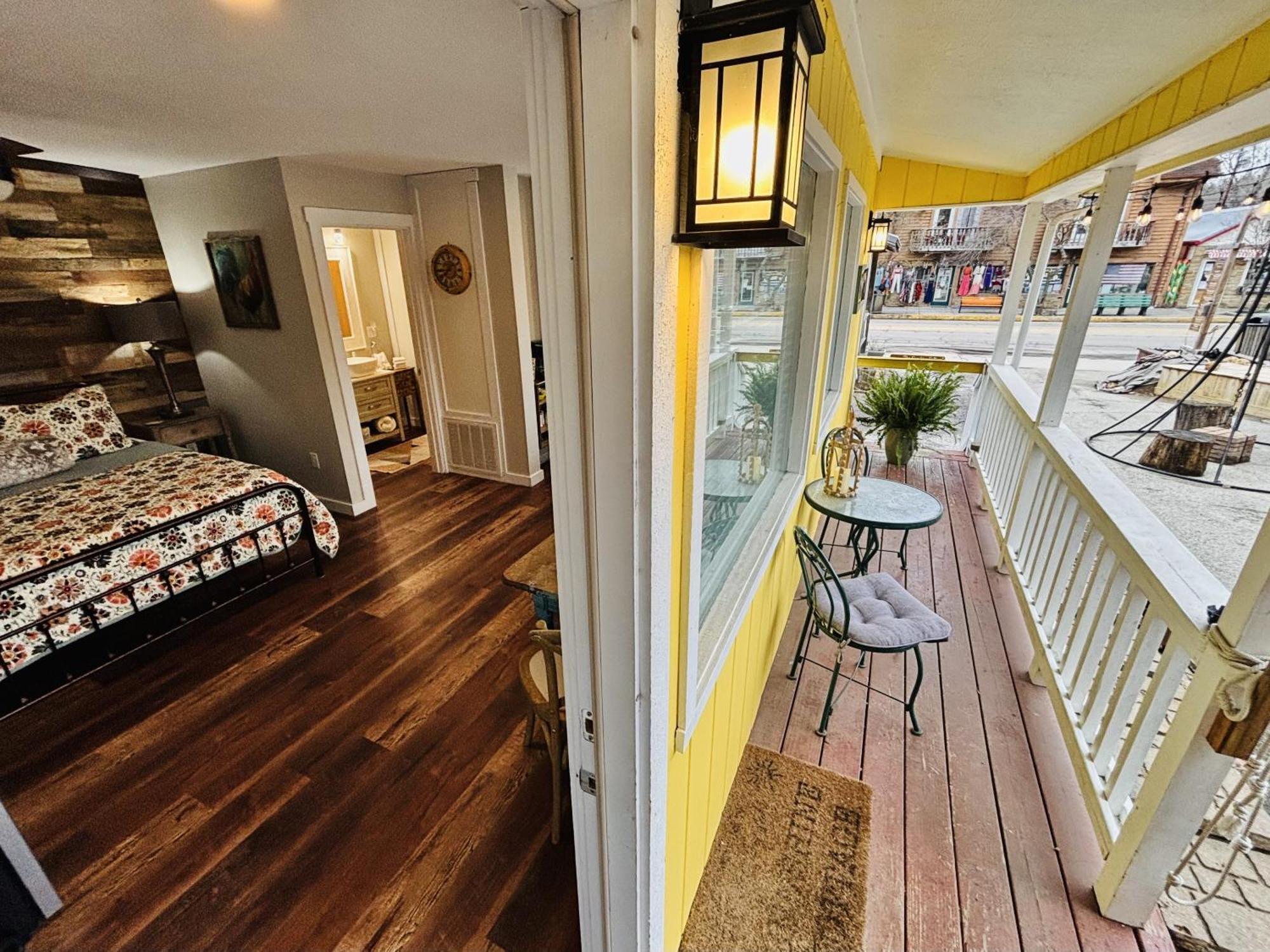 The Iris Garden Downtown Cottages And Suites Нашвил Стая снимка